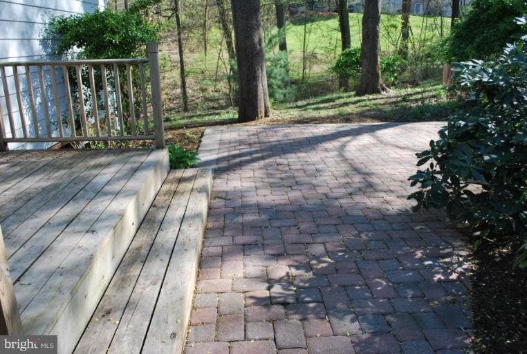 10602 Glenwild Road Silver Spring, MD 20901 - Photo 3 of 20 Deck & Patio Area