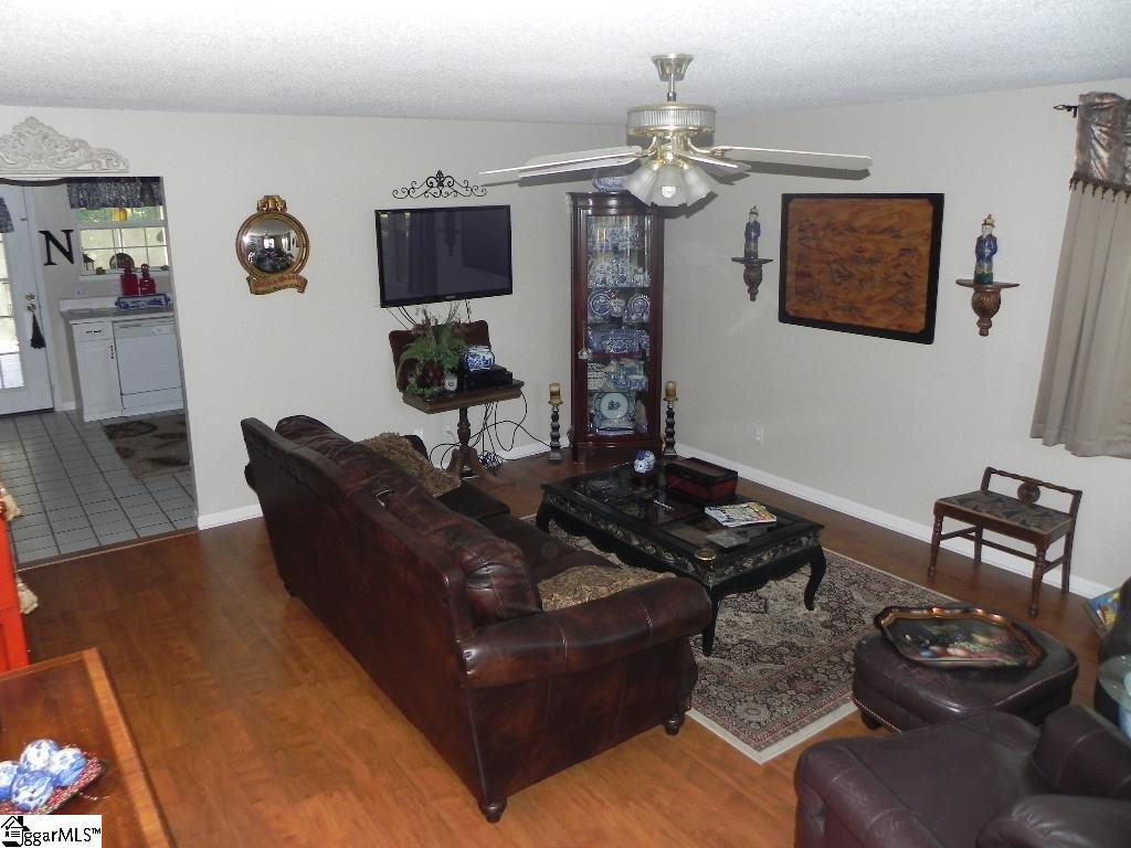 831 Scuffletown Road Simpsonville, SC 29681 - Photo 12 of 30 Gallery Image 12