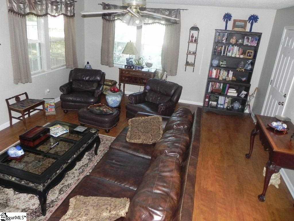 831 Scuffletown Road Simpsonville, SC 29681 - Photo 10 of 30 Gallery Image 10