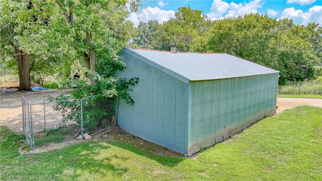 1025 Southwest 401st Road Chilhowee, MO 64733 - Photo 18 of 36 Gallery Image 18