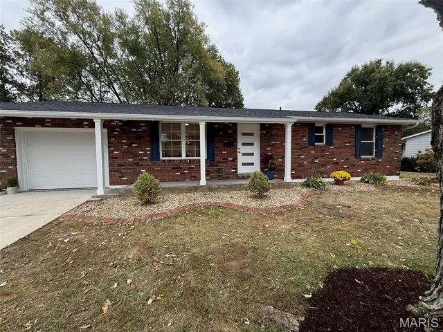 $259,900 | 4407 Thadway Drive, Alton, IL 62002