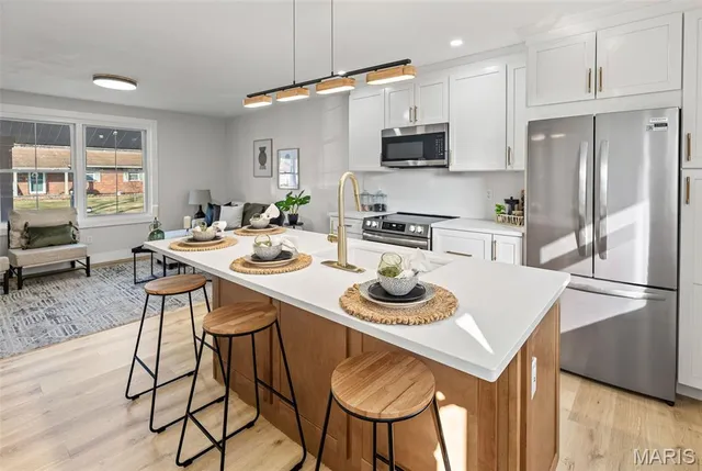 $259,900 | 4407 Thadway Drive, Alton, IL 62002