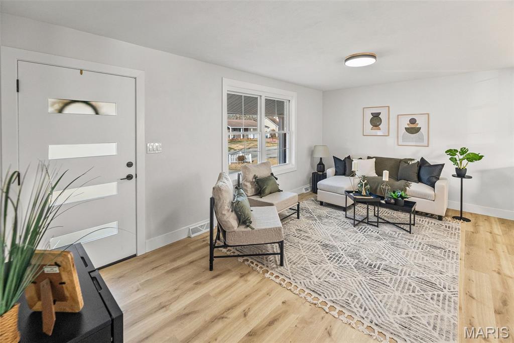 4407 Thadway Drive Alton, IL 62002 - Photo 8 of 36