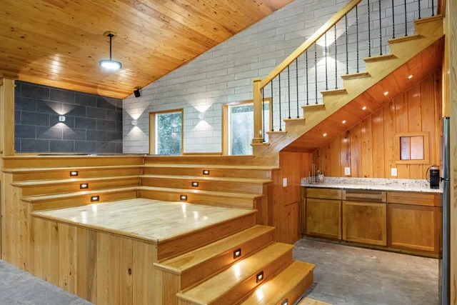 $1,400,000 | 3195 Ladd Springs Road Southeast, Old Fort, TN 37362