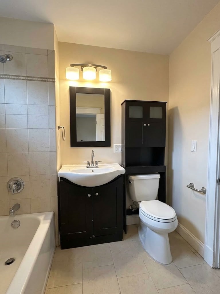 1 Windsor Road, Unit 1 Quincy, MA 02171 - Photo 15 of 19 Gallery Image 15