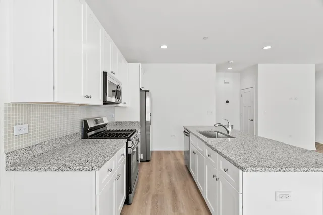 $2,500 | 1124 Gillespie Lane, Unit 1124, Yorkville, IL 60560