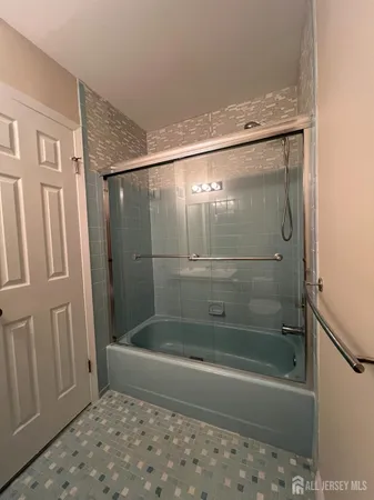 $469,000 | 143 Wilcox Court, Old Bridge, NJ 07747