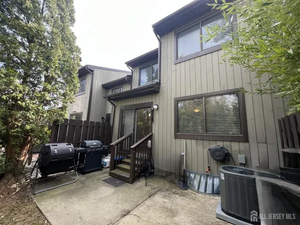 $469,000 | 143 Wilcox Court, Old Bridge, NJ 07747