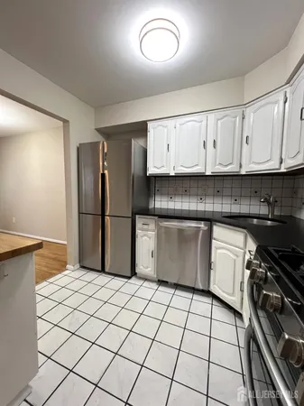 $469,000 | 143 Wilcox Court, Old Bridge, NJ 07747