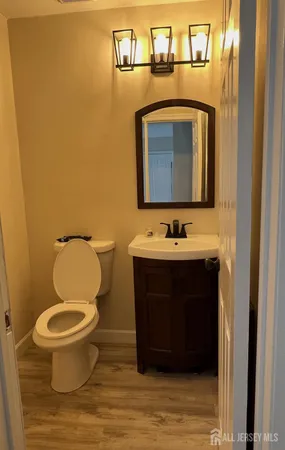 $469,000 | 143 Wilcox Court, Old Bridge, NJ 07747