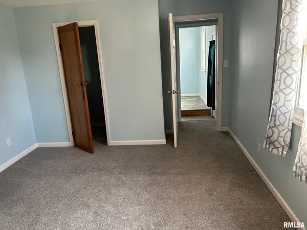 $132,599 | 1010 East Esther Street, Taylorville, IL 62568