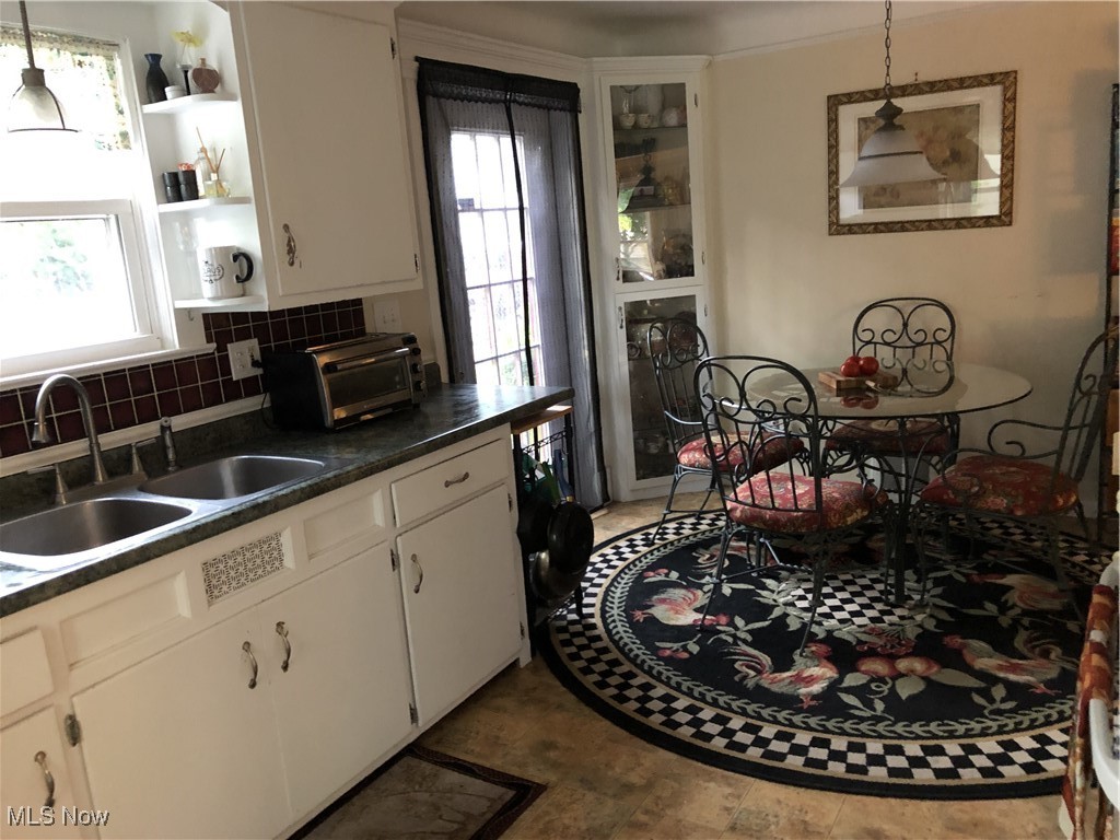 5019 North Barton Road Cleveland, OH 44124 - Photo 8 of 24 Gallery Image 8