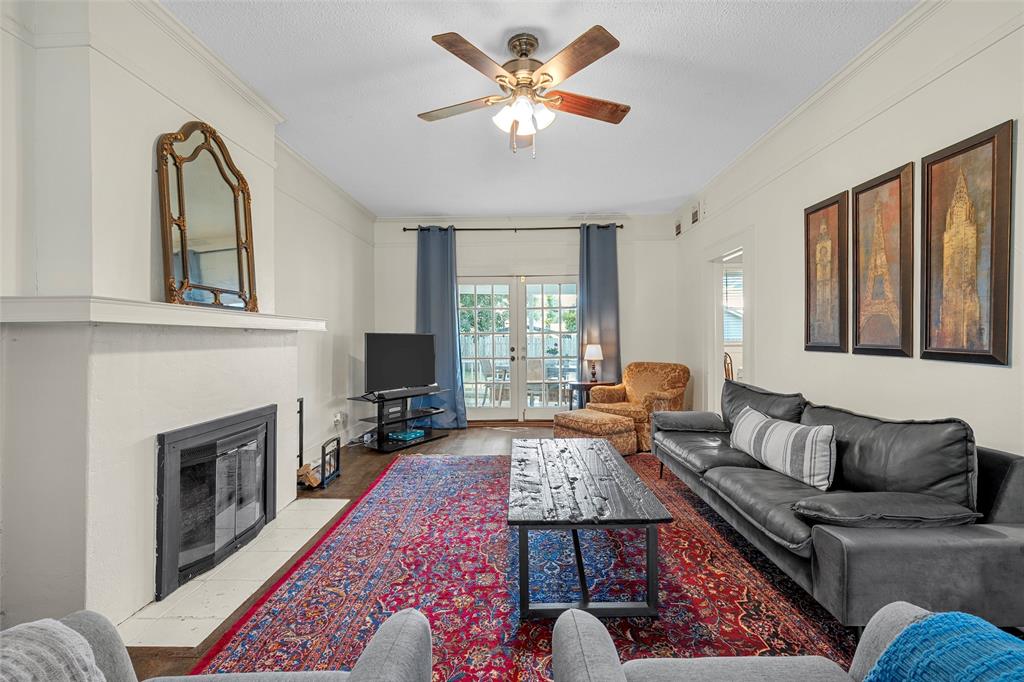 2514 Colcord Avenue Waco, TX 76707 - Photo 7 of 40