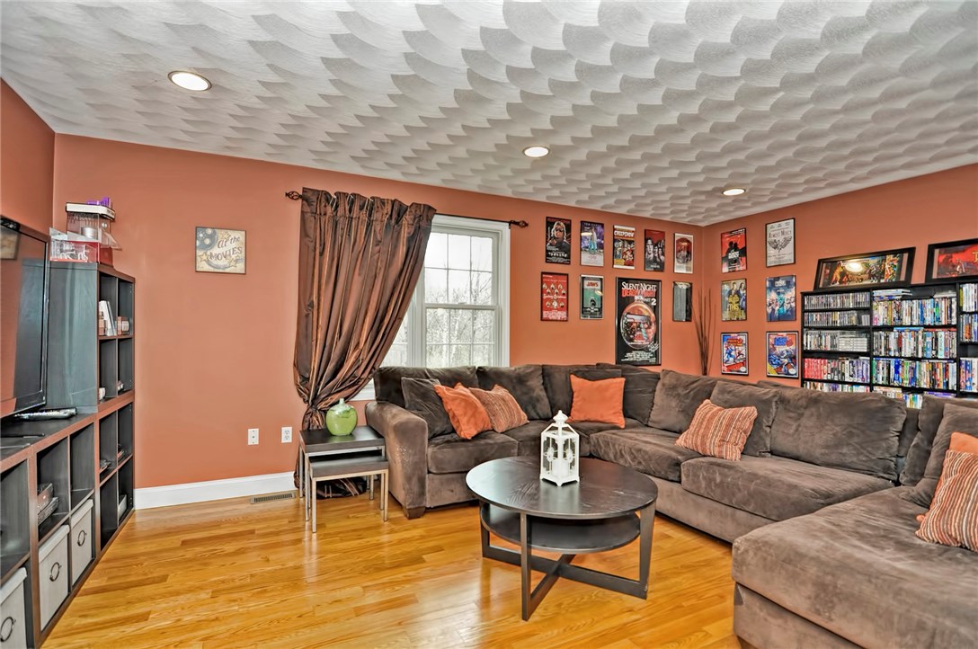 108 West Wrentham Road Cumberland, RI 02864 - Photo 11 of 21