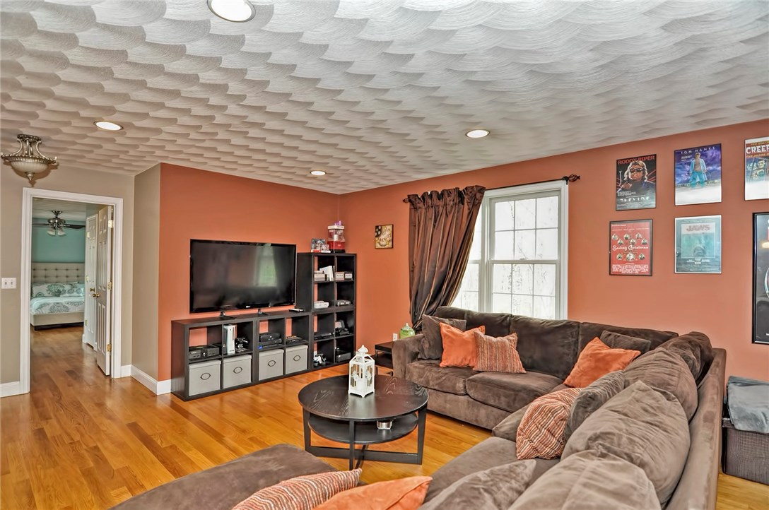 108 West Wrentham Road Cumberland, RI 02864 - Photo 12 of 21