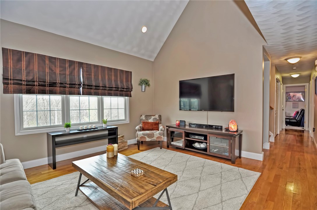 108 West Wrentham Road Cumberland, RI 02864 - Photo 5 of 21