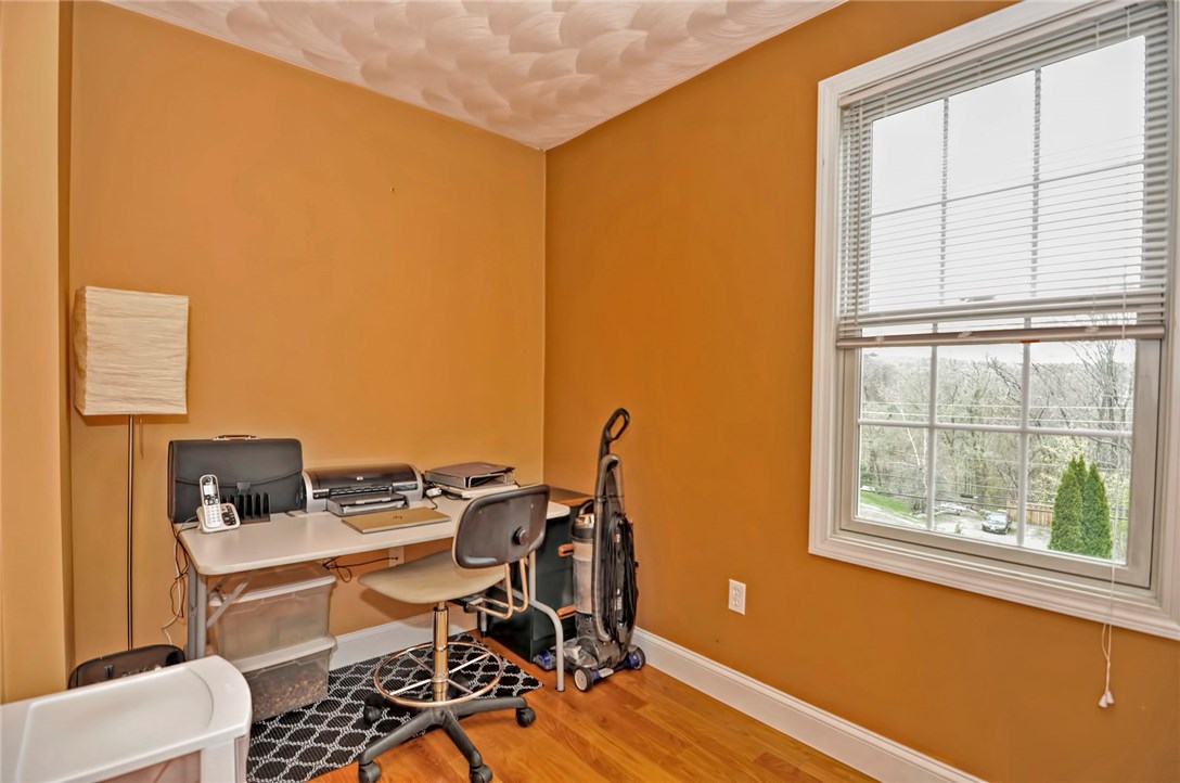 108 West Wrentham Road Cumberland, RI 02864 - Photo 10 of 21