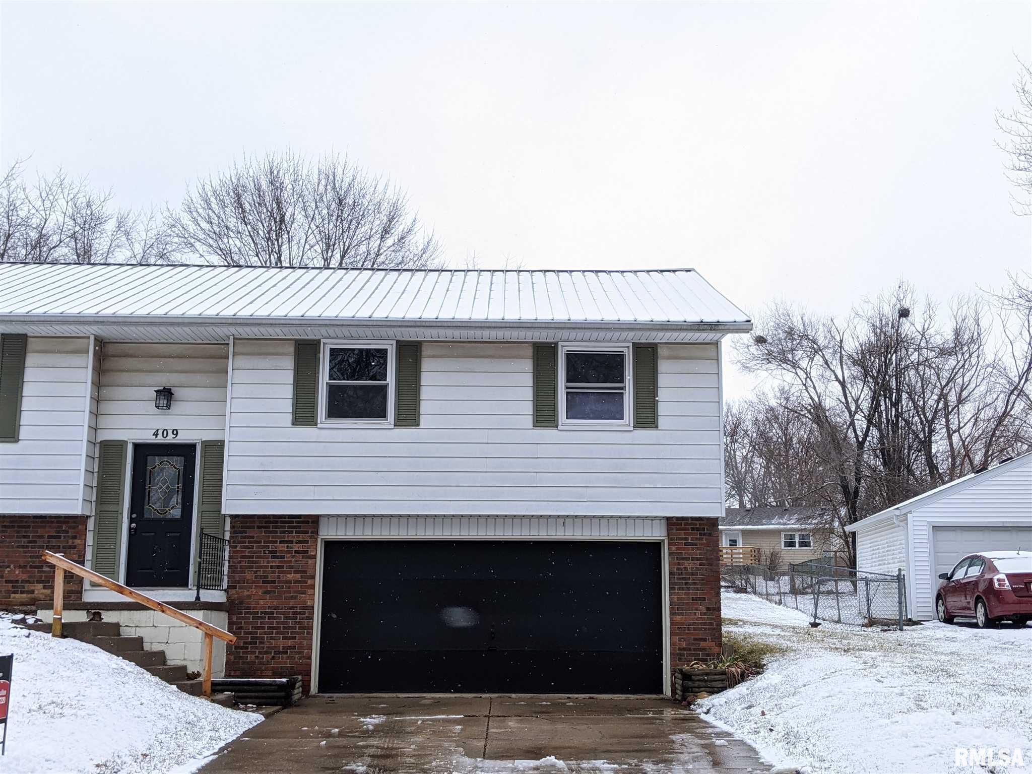 409 Radisson Road Marquette Heights, IL 61554 - Photo 3 of 47 Gallery Image 3