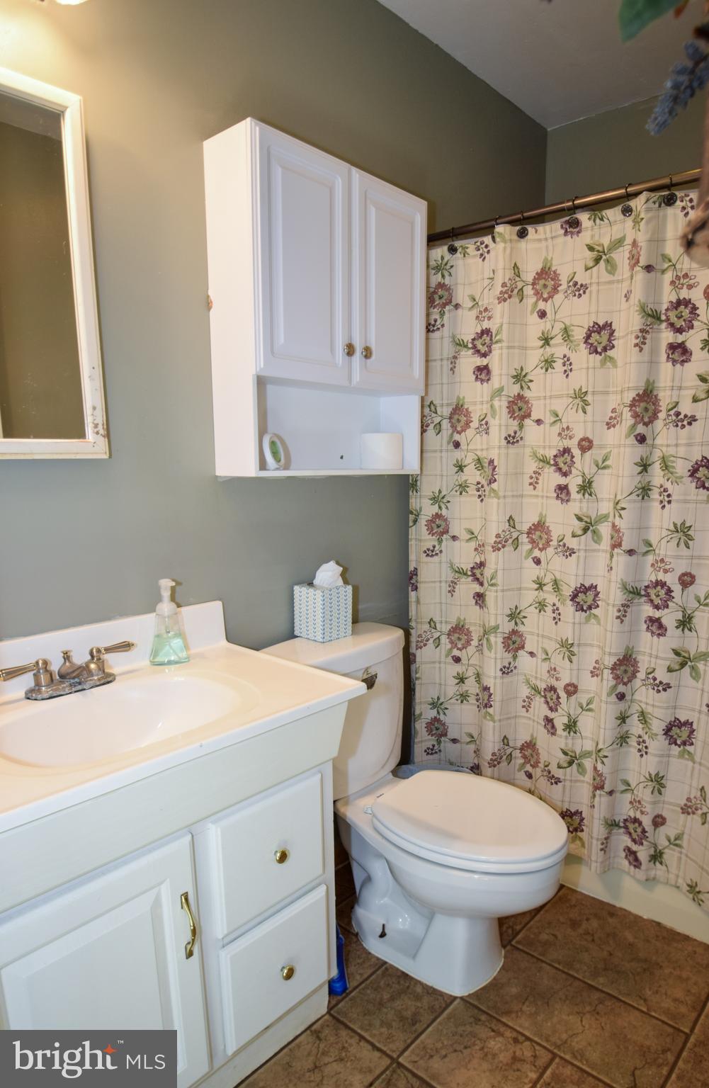 918 Thompson Road Fawn Grove, PA 17321 - Photo 16 of 37 Full bath