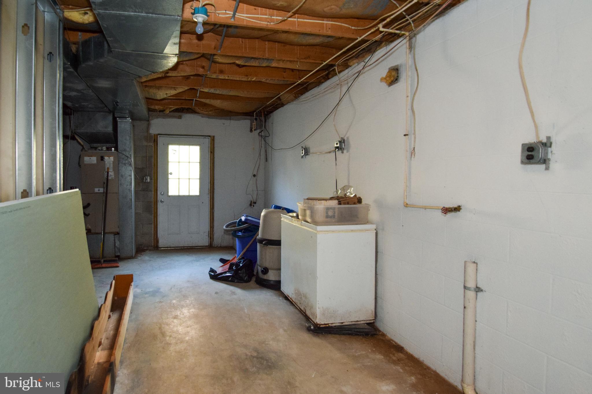 918 Thompson Road Fawn Grove, PA 17321 - Photo 25 of 37 Basement