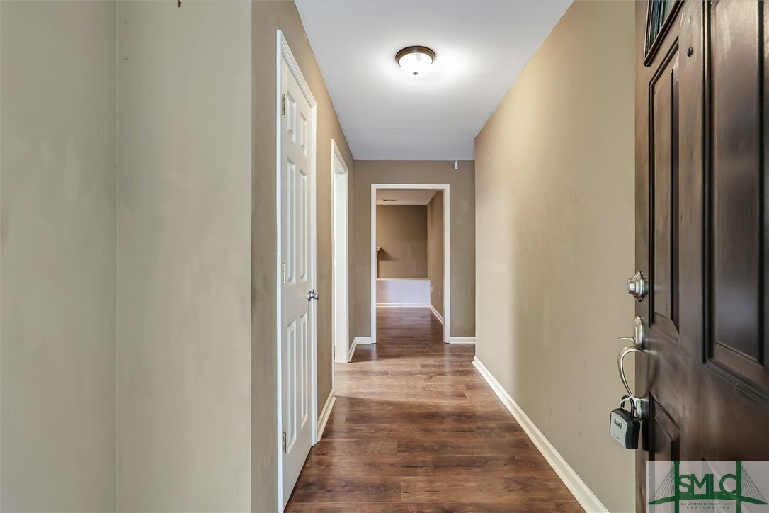 707 Woodley Road Savannah, GA 31419 - Photo 4 of 35