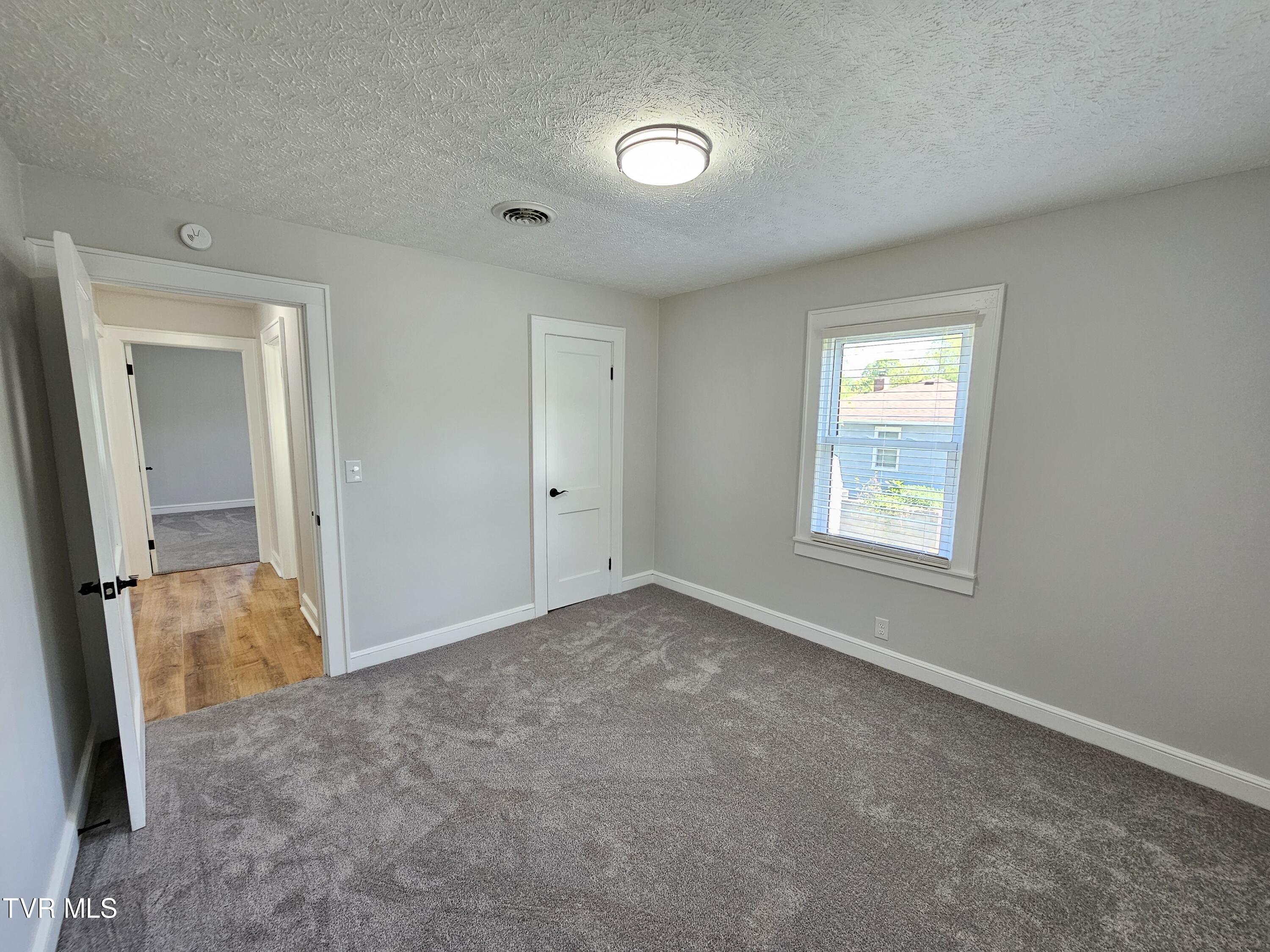 81 24th Street, Unit A Bristol, TN 37620 - Photo 14 of 18 20240429_121447 (1)