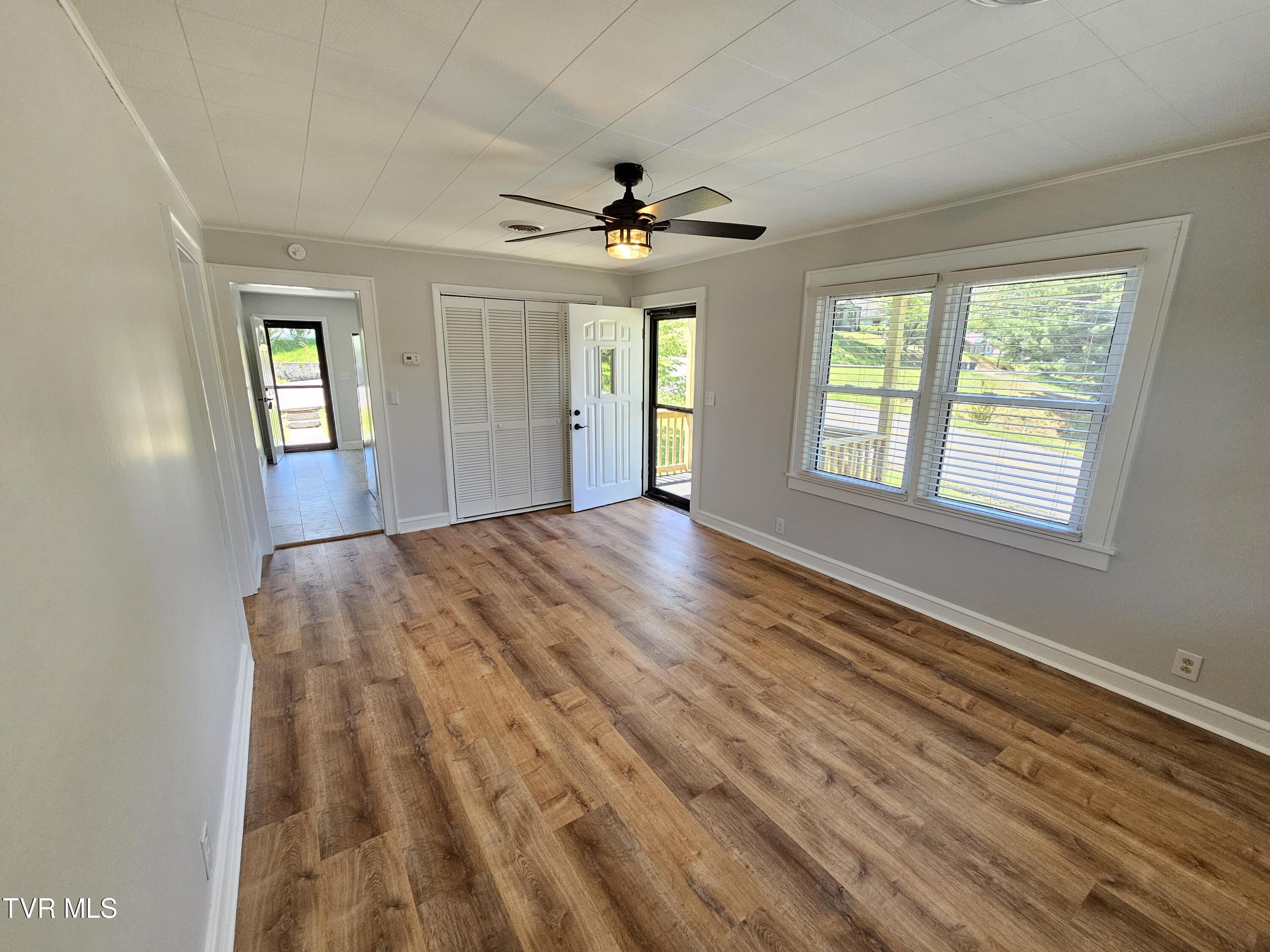 81 24th Street, Unit A Bristol, TN 37620 - Photo 4 of 18 20240429_121013 (1)