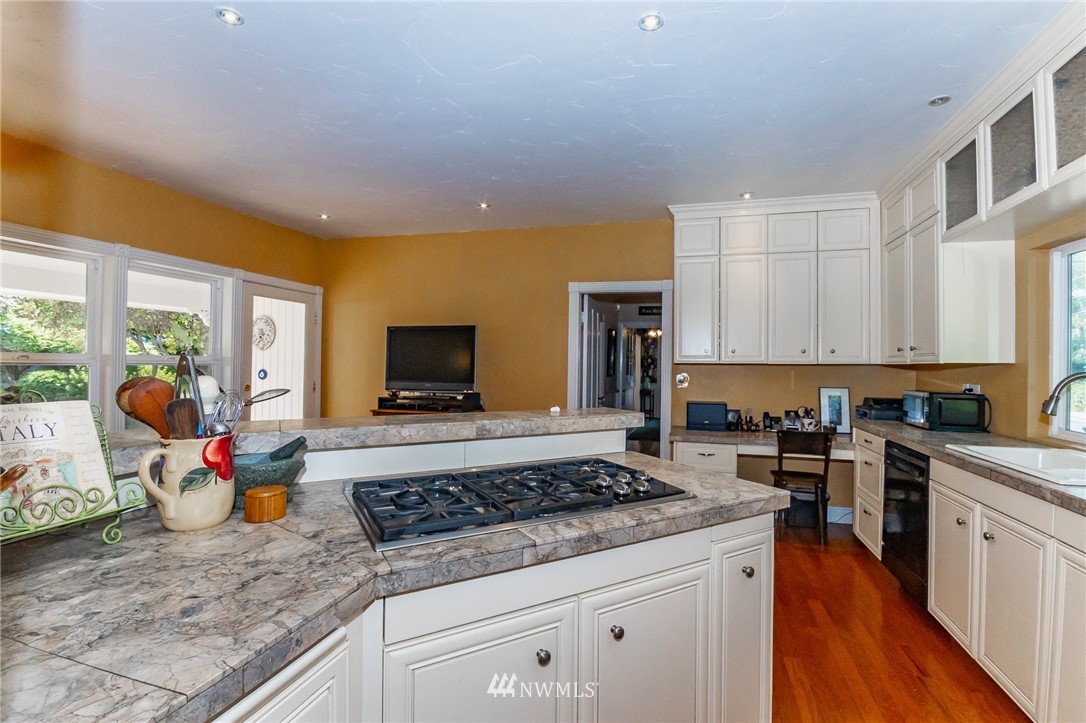 80 Butler Street Cathlamet, WA 98612 - Photo 9 of 28 Gallery Image 9
