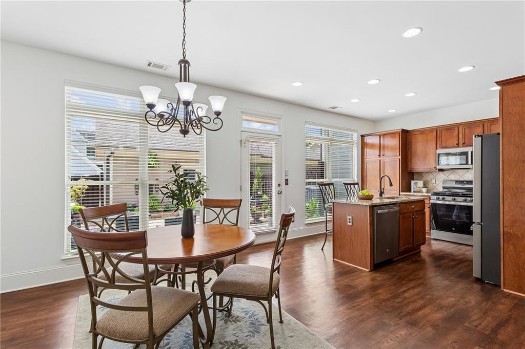 243 South Village Square Canton, GA 30115 - Photo 6 of 35