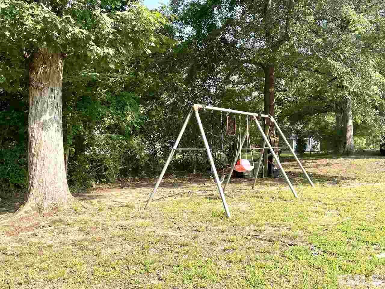 2813 Little Rogers Road Durham, NC 27704 - Photo 12 of 30