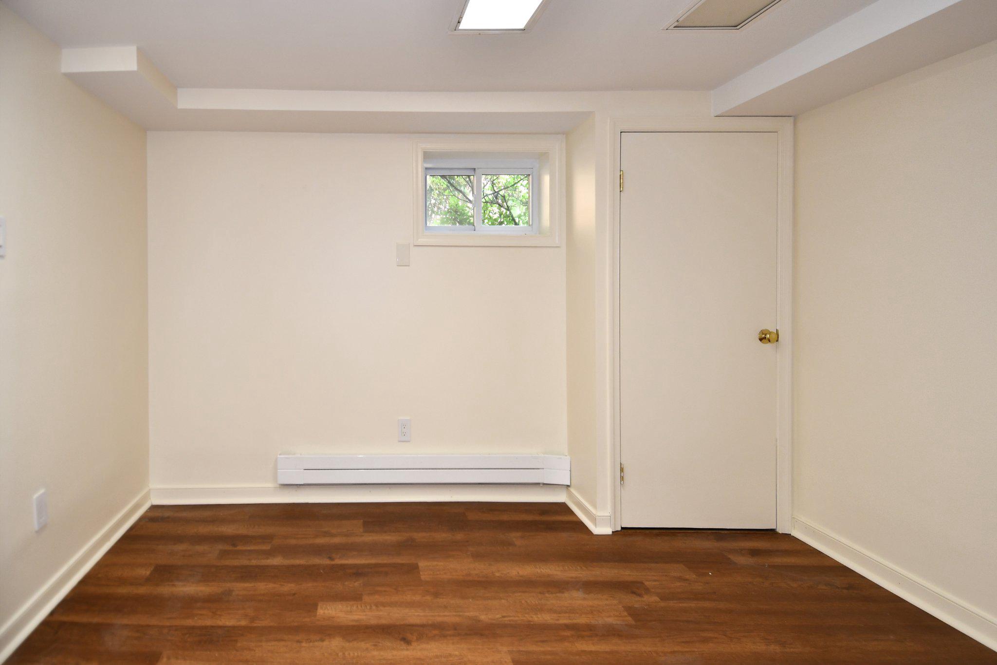 2608 Fordham Road Alexandria, VA 22302 - Photo 42 of 46 Versatile space with natural light.