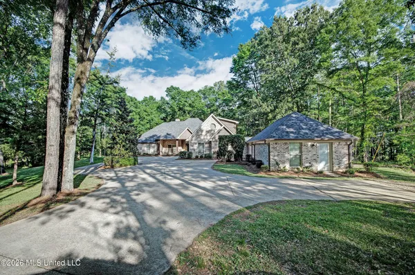 $680,000 | 2964 Highway 471, Brandon, MS 39047