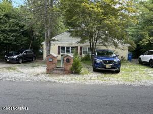 403 Glenn Road, Unit 401 Jackson, NJ 08527 - Photo 3 of 8 20260414162327843769000000