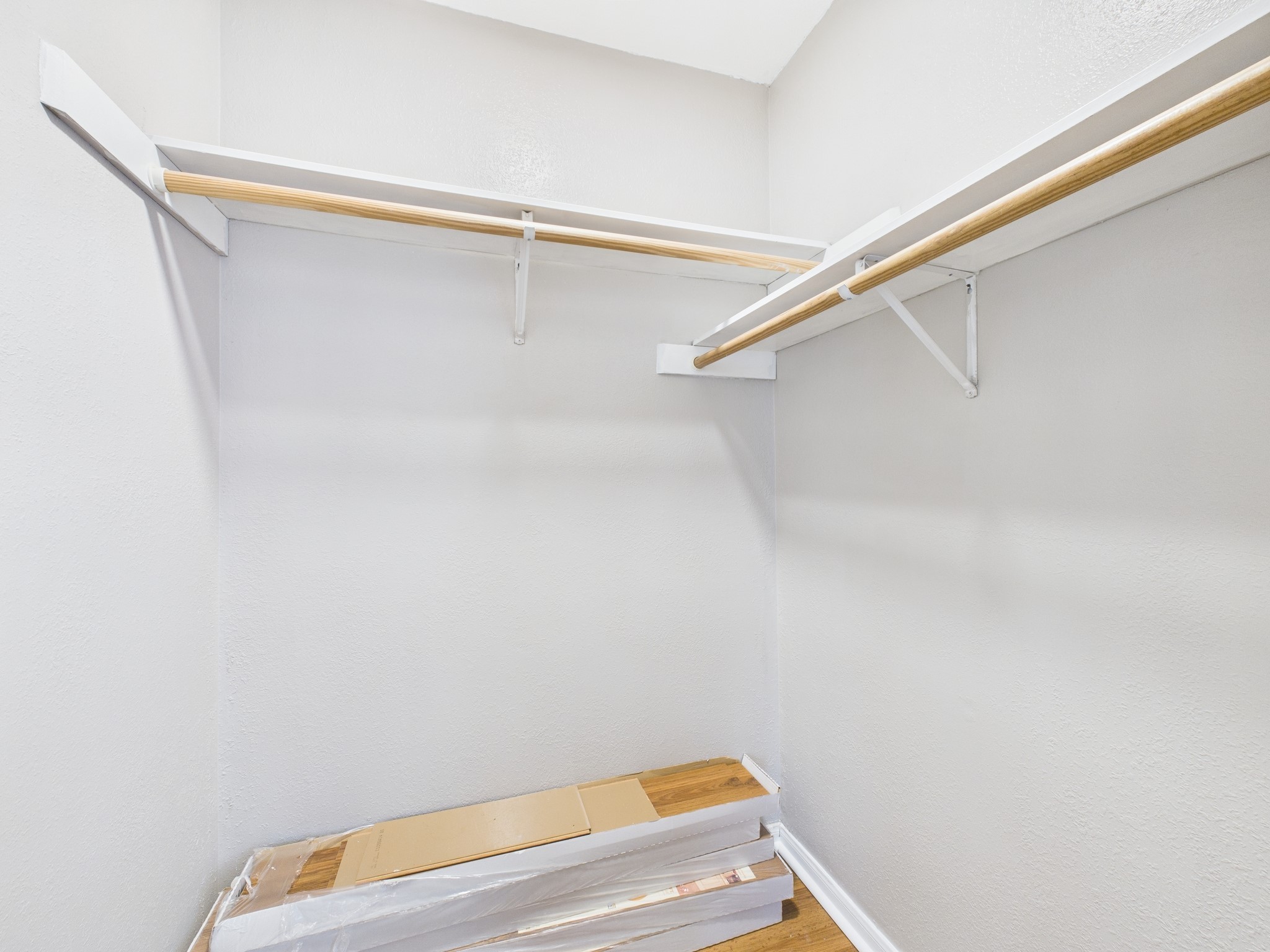 10130 Sussex Lane Houston, TX 77041 - Photo 15 of 20 a view of small space with racks on the wall