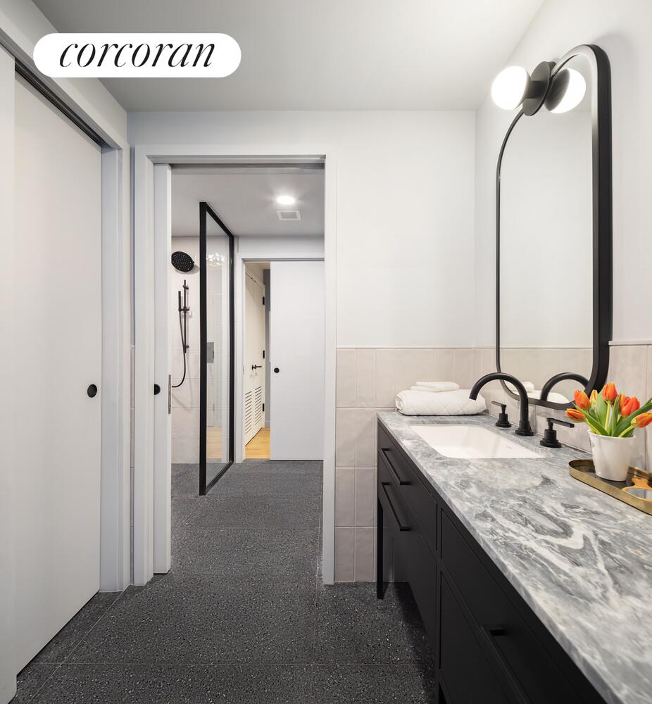 547 West 47th Street, Unit 515 Manhattan, NY 10036 - Photo 7 of 8