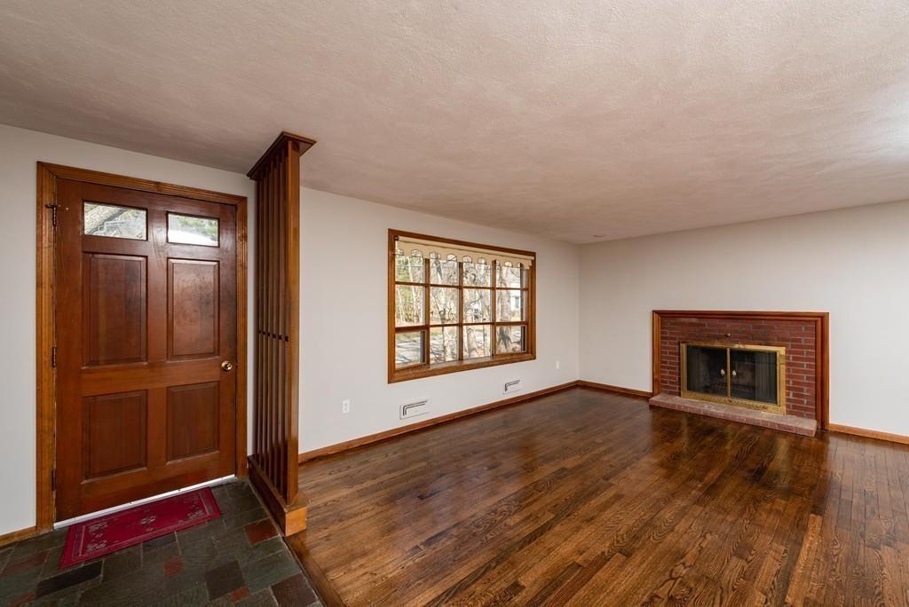 100 Deerfield Road Sharon, MA 02067 - Photo 3 of 28
