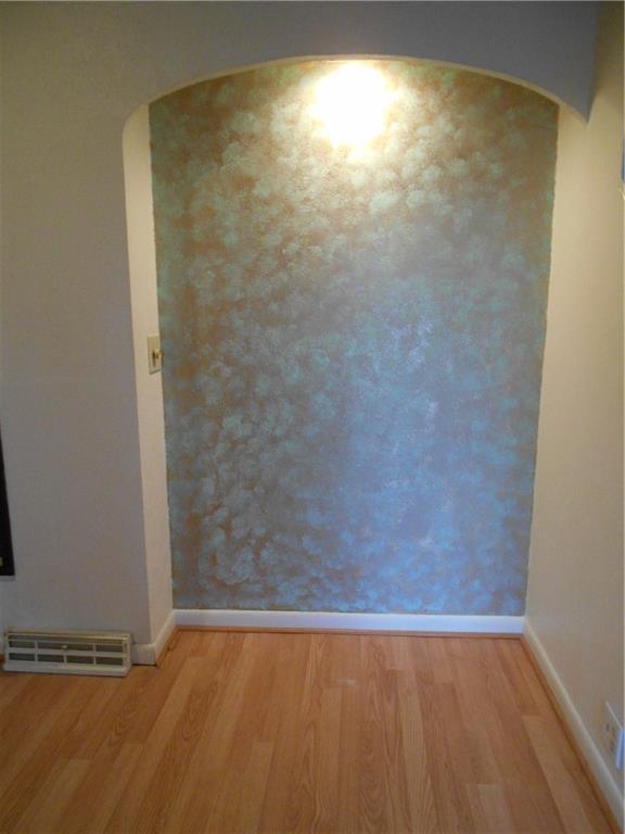 215 Center Street Springdale, PA 15144 - Photo 3 of 17 Gallery Image 3