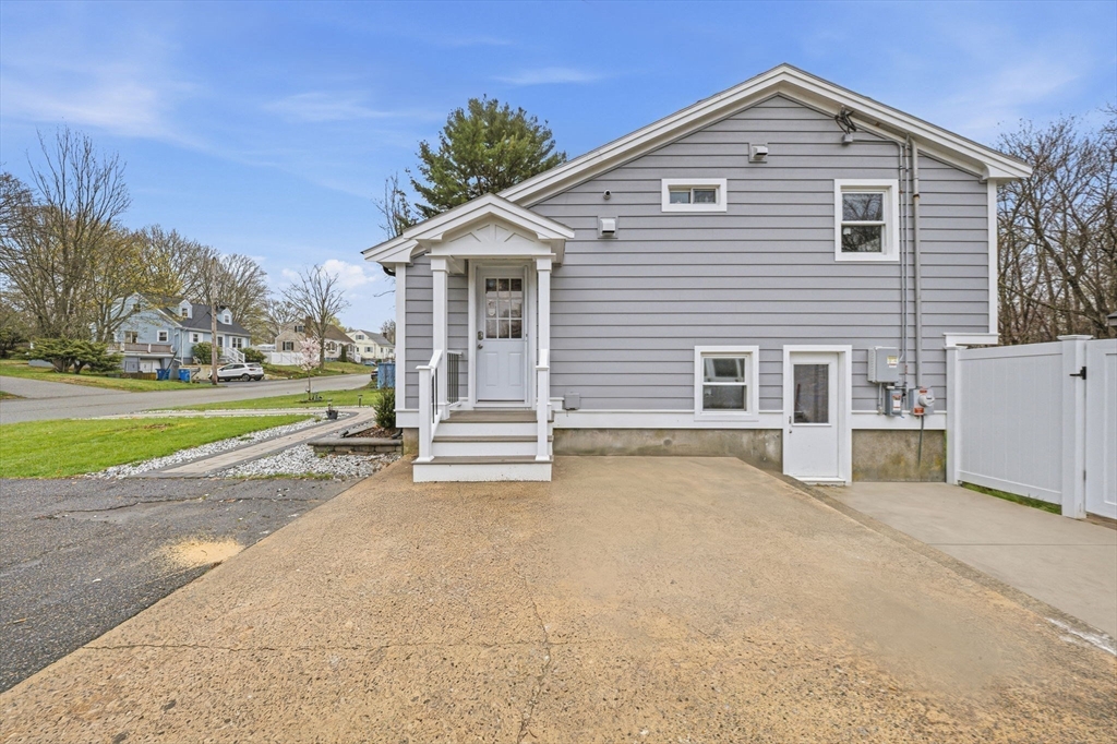 14 Lewis Road Randolph, MA 02368 - Photo 7 of 42
