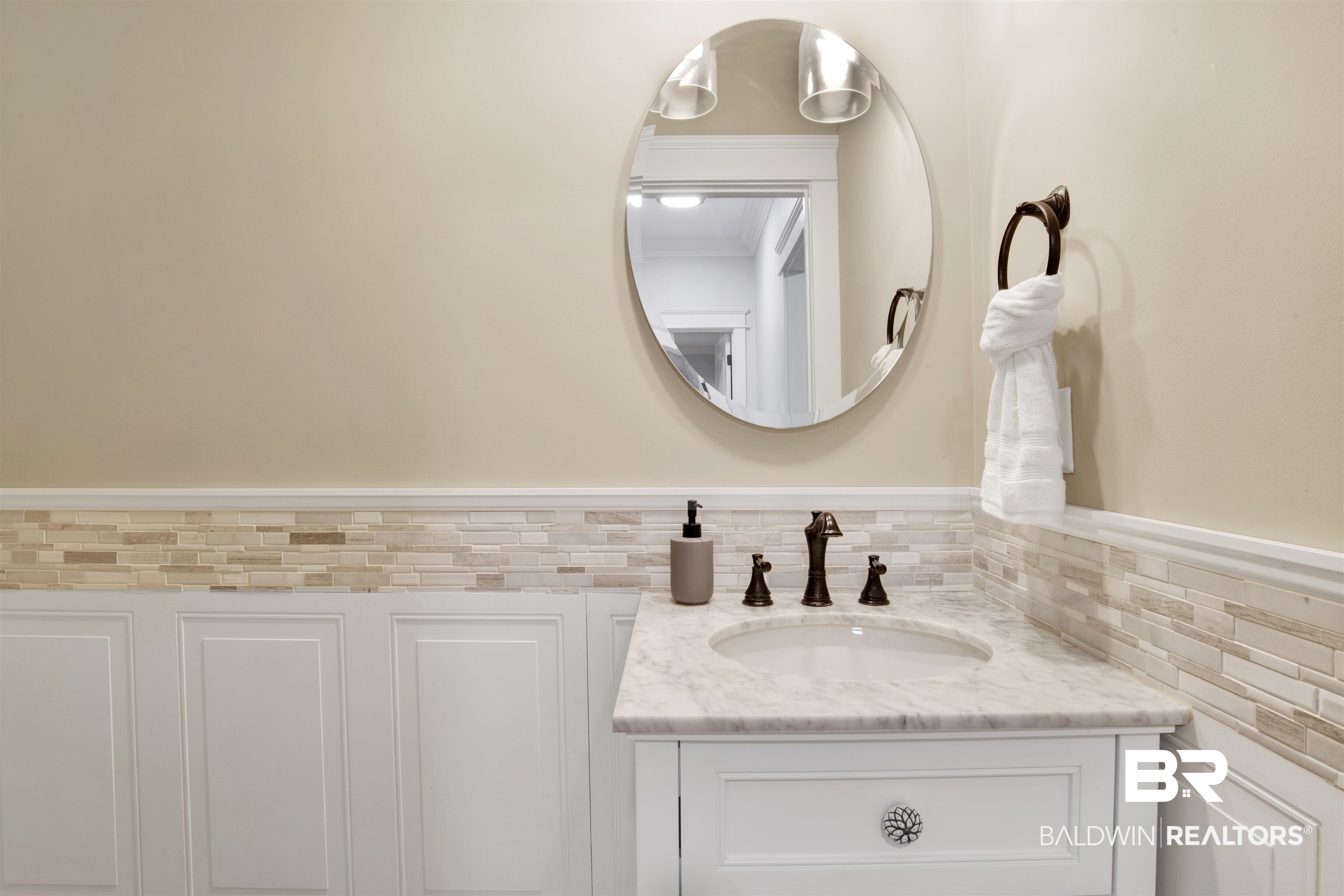 18360 Treasure Oaks Road Gulf Shores, AL 36542 - Photo 12 of 57