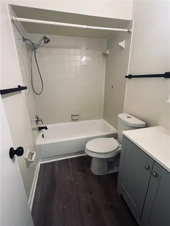 $439,900 | 607 23rd Avenue East, Bradenton, FL 34208