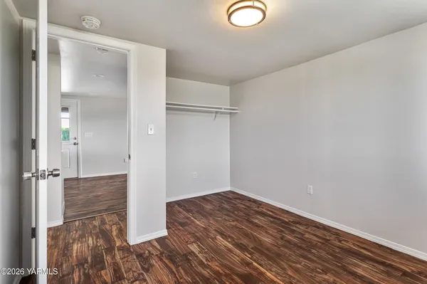 $289,995 | 6931 Progressive Road, Wapato, WA 98951