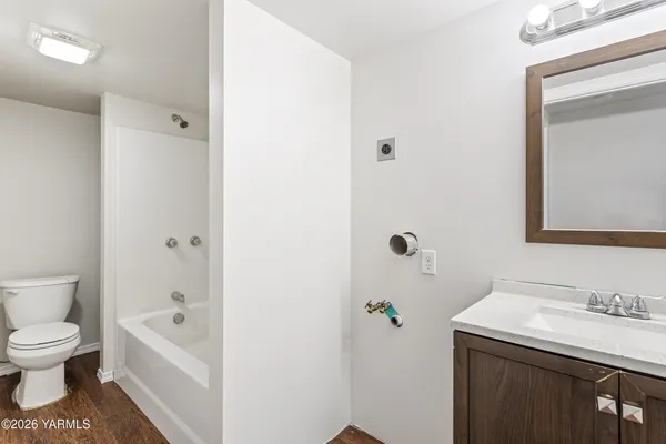 $289,995 | 6931 Progressive Road, Wapato, WA 98951