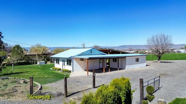 $289,995 | 6931 Progressive Road, Wapato, WA 98951