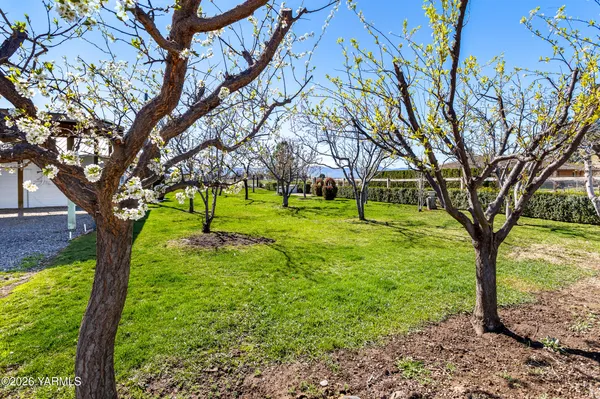 $289,995 | 6931 Progressive Road, Wapato, WA 98951