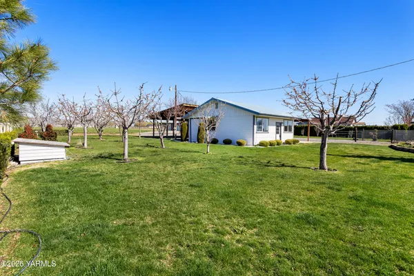 $289,995 | 6931 Progressive Road, Wapato, WA 98951