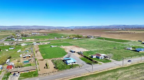 $289,995 | 6931 Progressive Road, Wapato, WA 98951