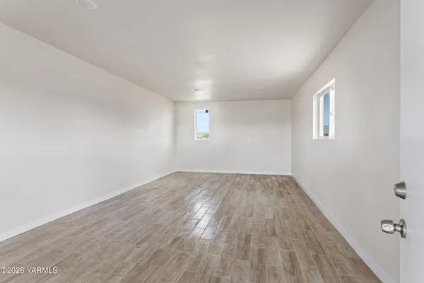 $289,995 | 6931 Progressive Road, Wapato, WA 98951