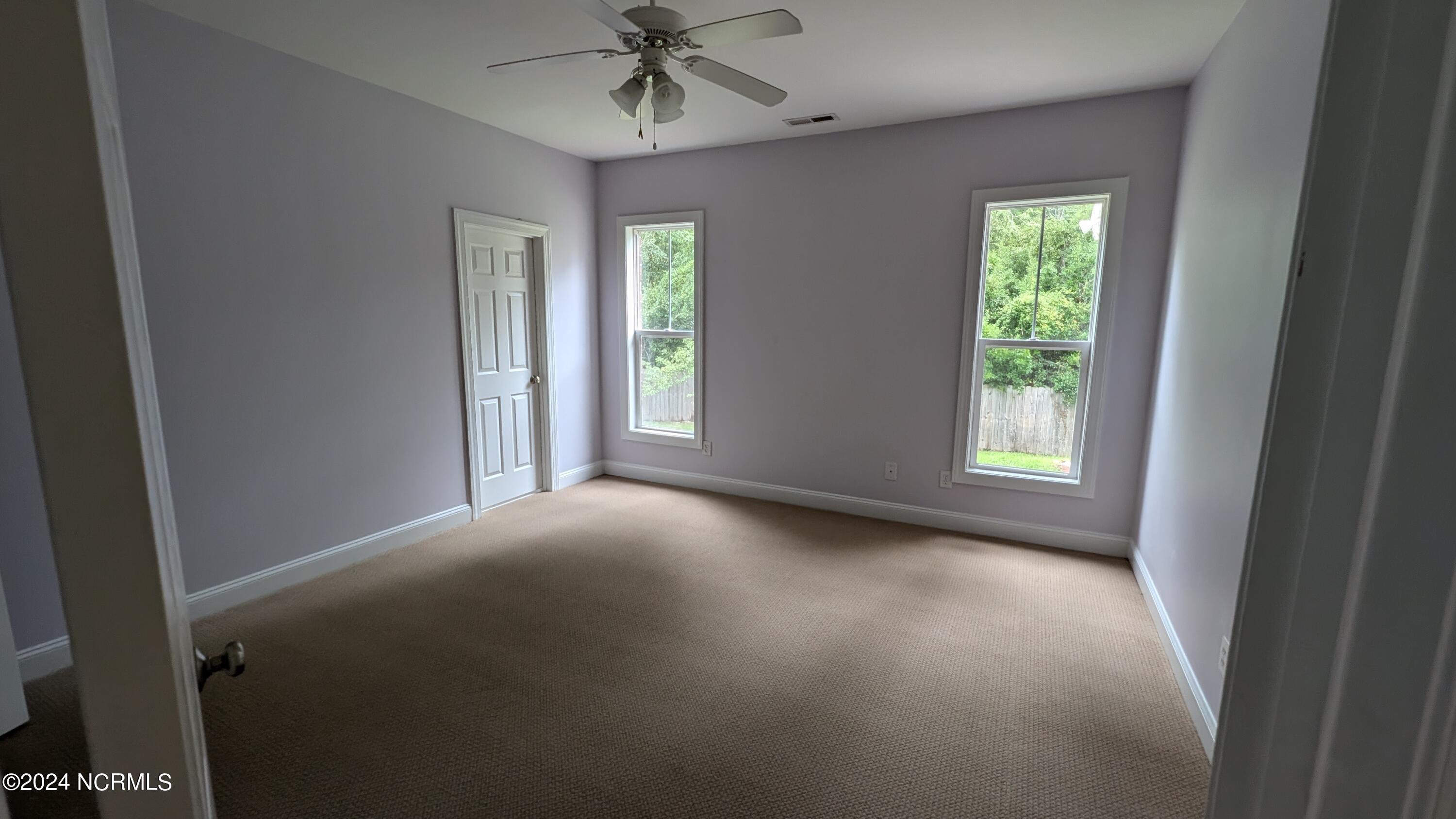 527 Wallington Road Wilmington, NC 28409 - Photo 9 of 20 PXL_20240825_165925546