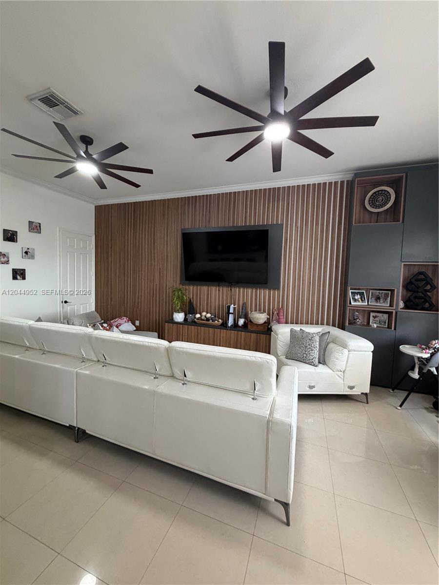 8208 Southwest 166th Place Miami, FL 33193 - Photo 9 of 37