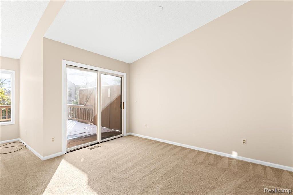 22245 River Ridge Trail Farmington, MI 48335 - Photo 13 of 33